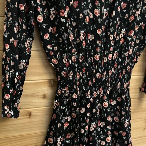 Rails Size XSmall Floral Smocked Waistline Romee Long Sleeve Mini Dress - Picture 9 of 11